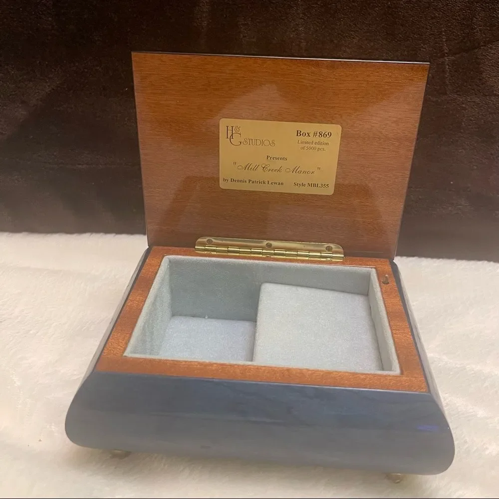 ERCOLANO Italian Jewelry musical box